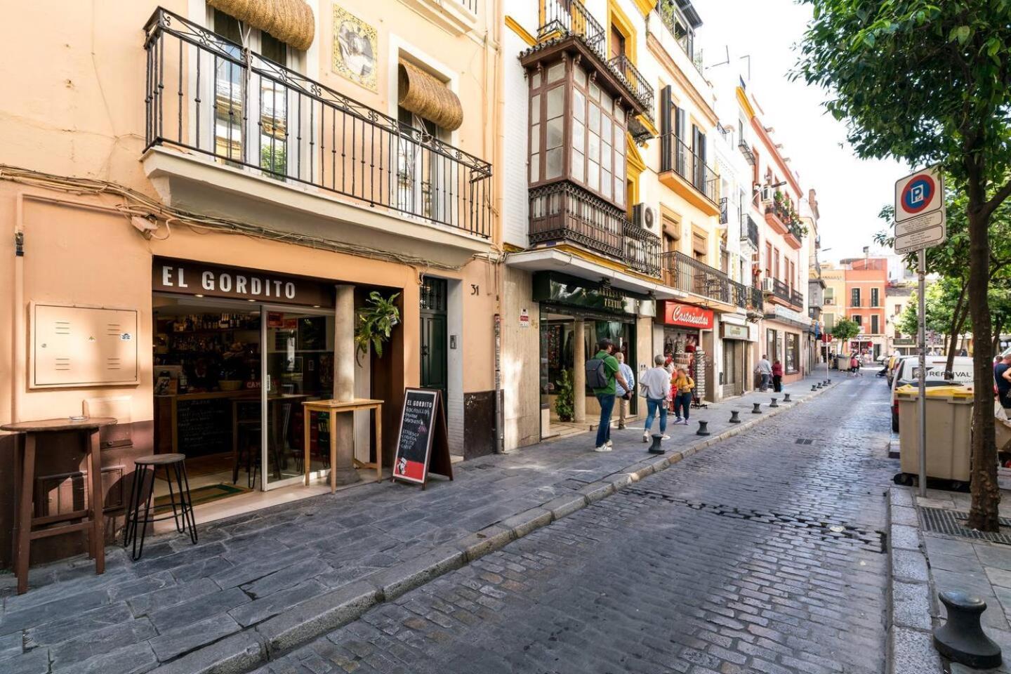 Cse Garcia De Vinuesa Apartman Sevilla Kültér fotó